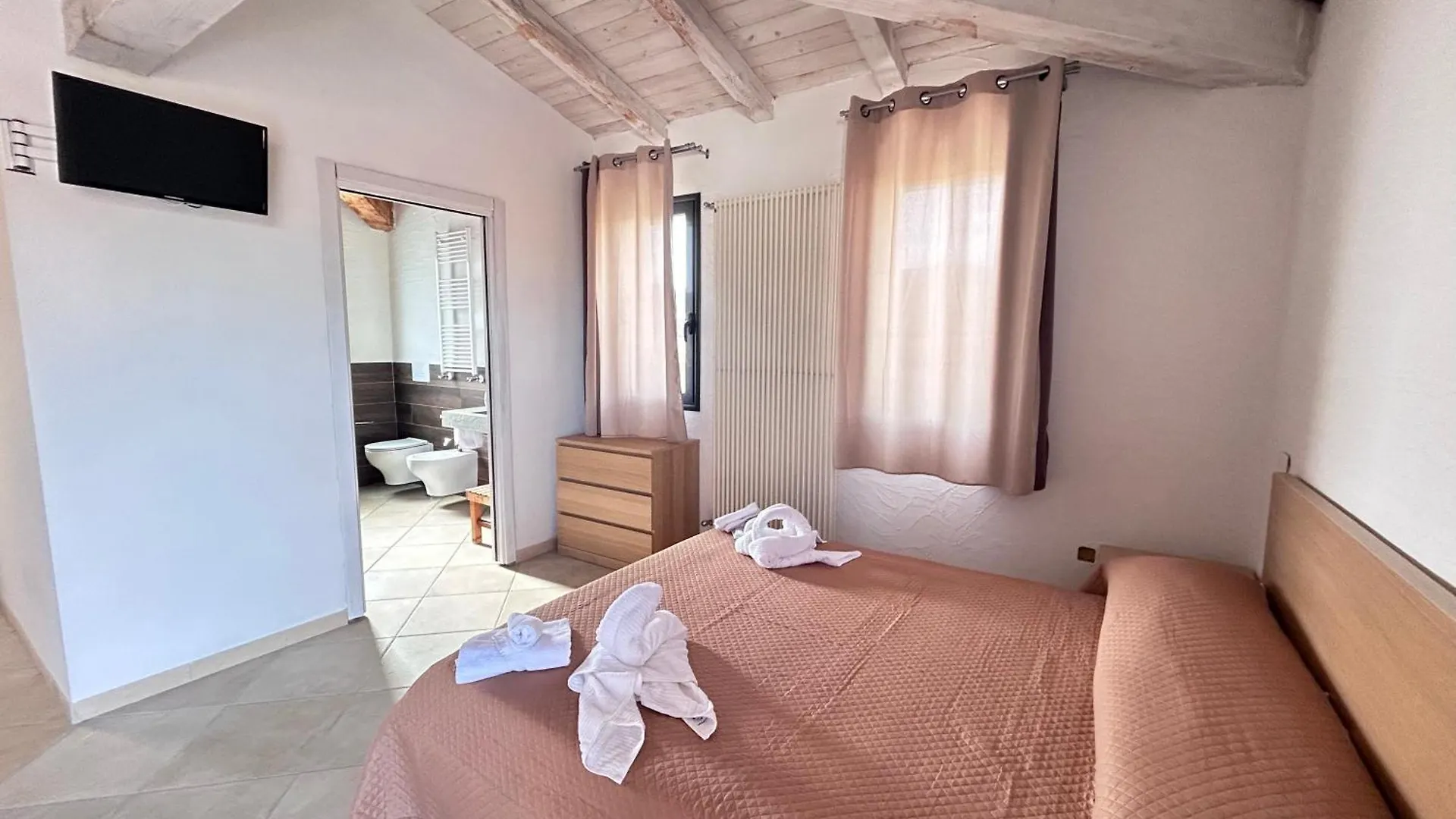 Laguna Blu By Helios Hotel San Teodoro  Guest house
